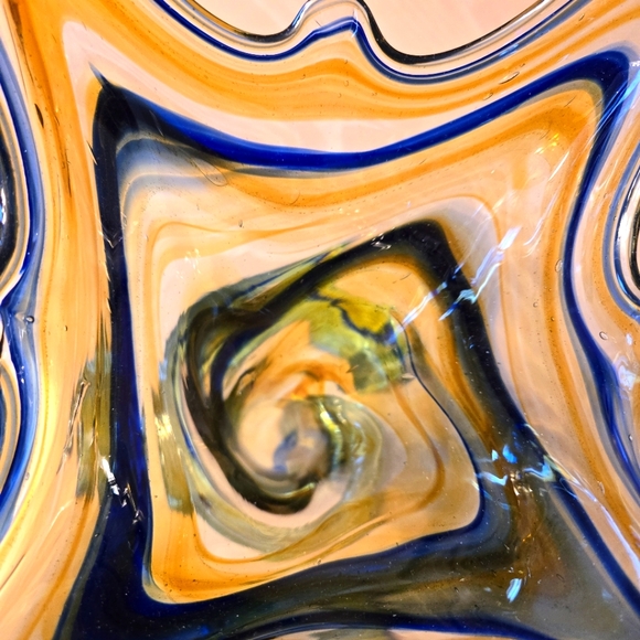 Vintage Mid-Century Free-Form Hand Blown Murano Style Swirl Glass Vase Coil Base - Picture 4 of 16